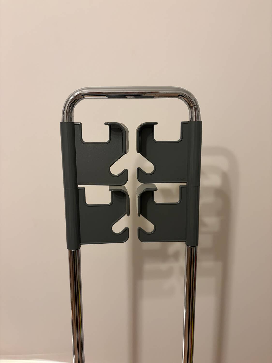 Space age coat rack by Jean Pierre Vitrac for Manade, 1980s.