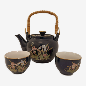 Théière japonaise et deux tasses