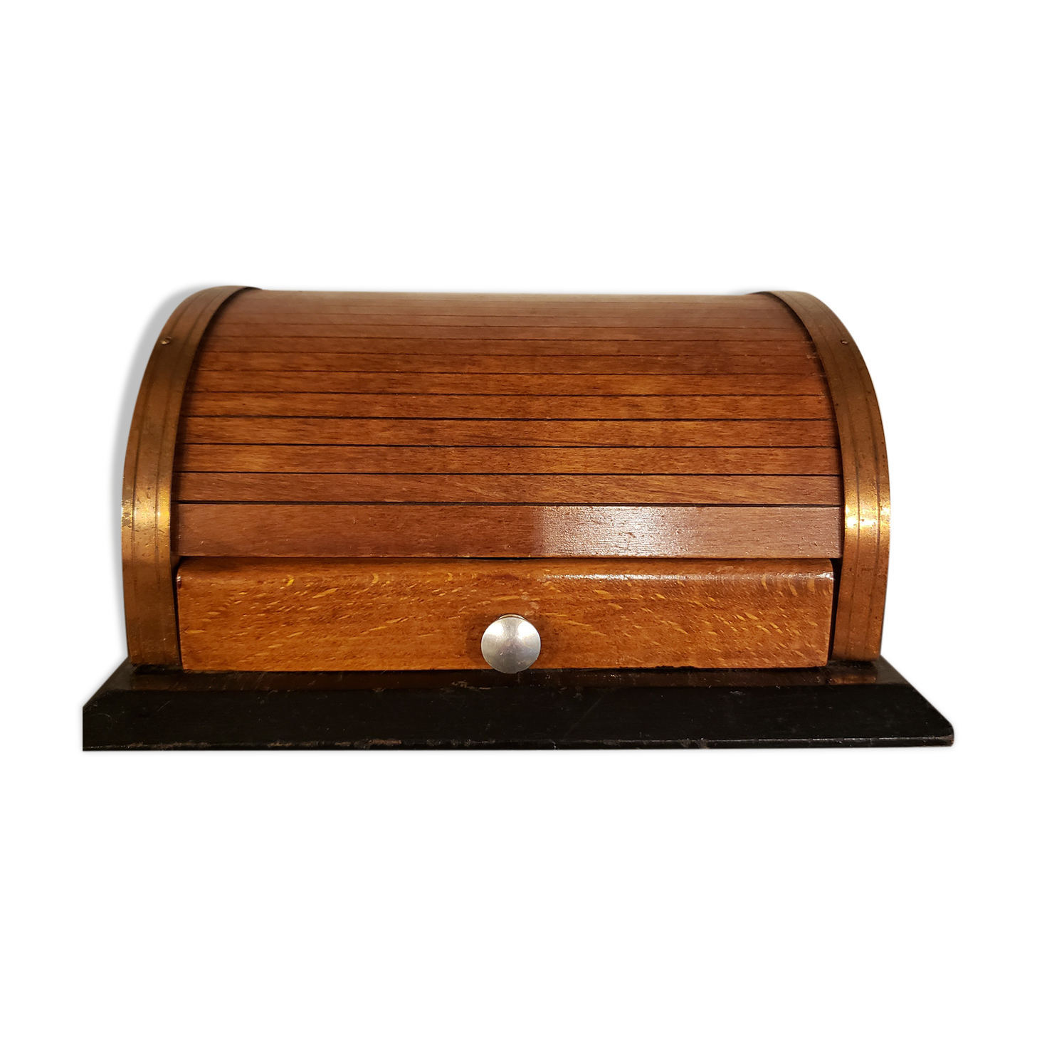 Cigarette box & glass ashtray