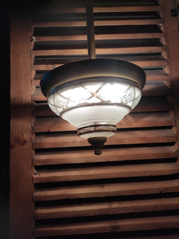 Chandelier support gilded metal art deco globe frosted edging gilded