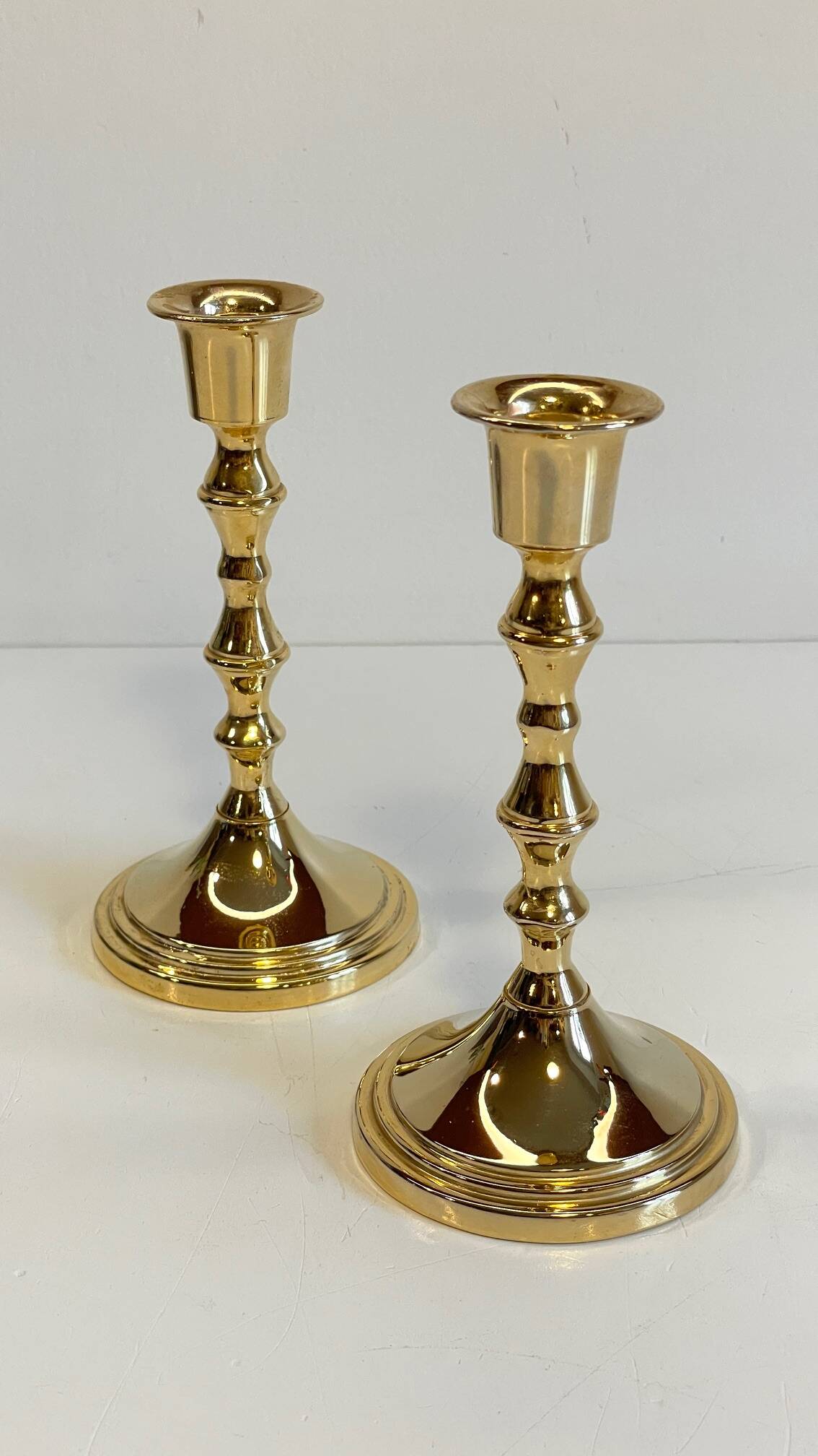 Paire de bougeoirs métal doré vintage