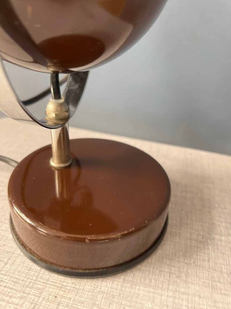 Space Age Eyeball table lamp