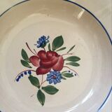 Matching old hollow plates in pink and green.