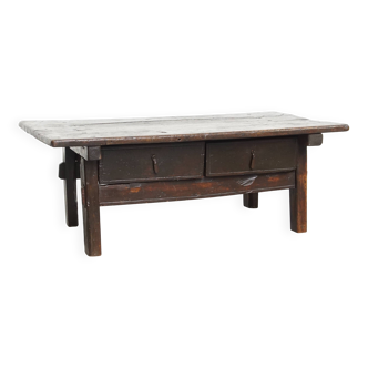 Table basse de ferme antique d'Europe du Sud du XVIIIe siècle