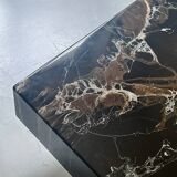 Table basse rectangulaire en résine marbre, design vers 1970