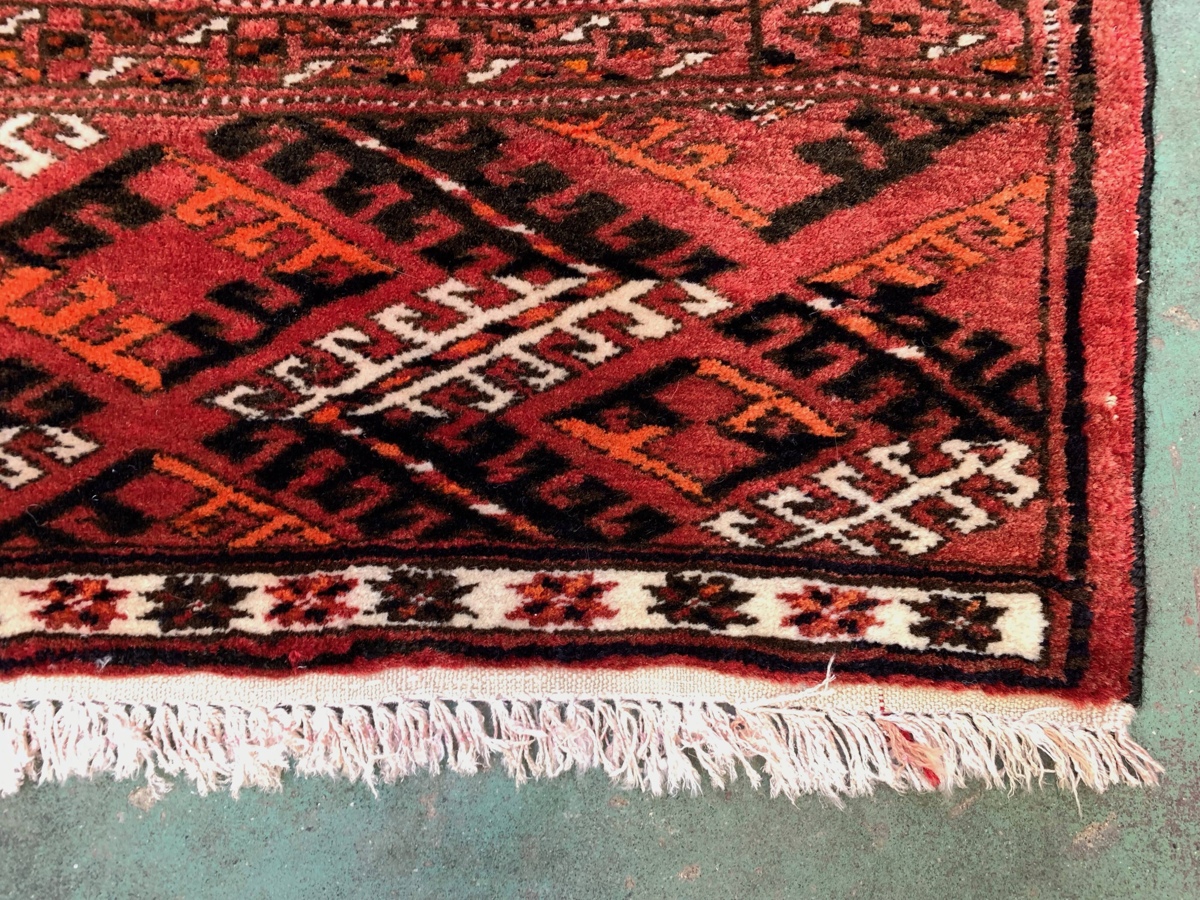 Antique turkmen tekke main carpet, 280x230 cm turkoman bokhara red black beige
