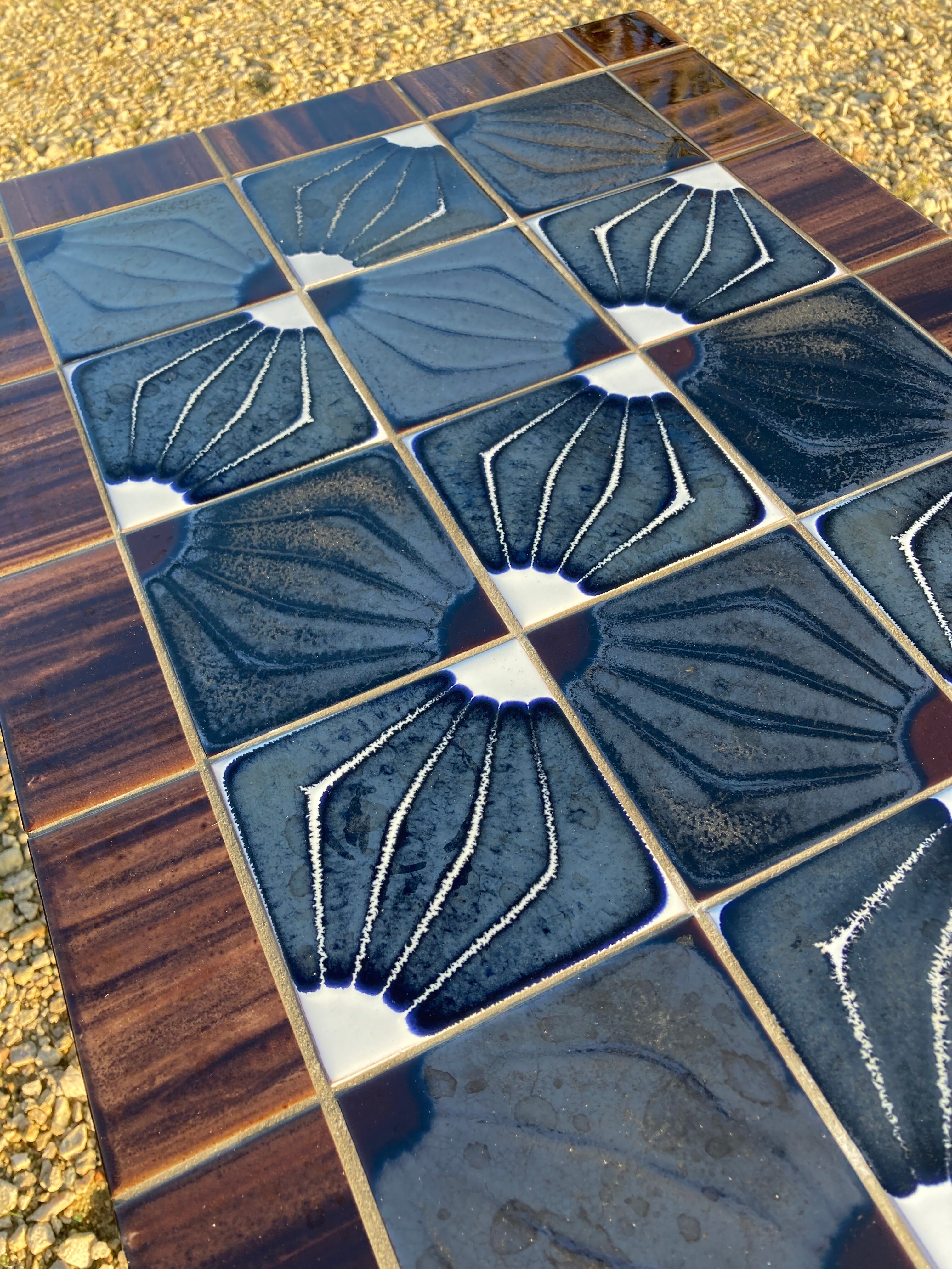 Ceramic coffee table year 70