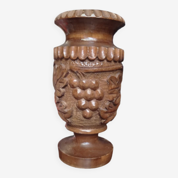 Vase bois sculpté
