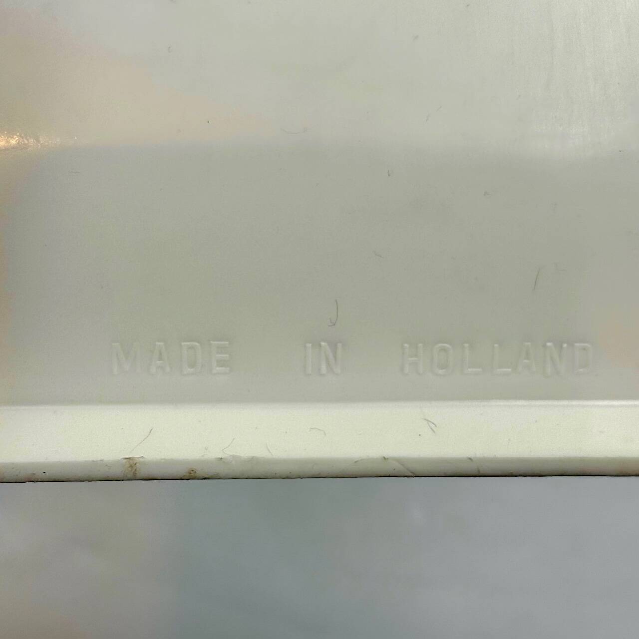 Space Age Stool by Flair – 1970s Dutch Design in White and Purple