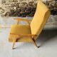 Fauteuil moutarde - bois et velours