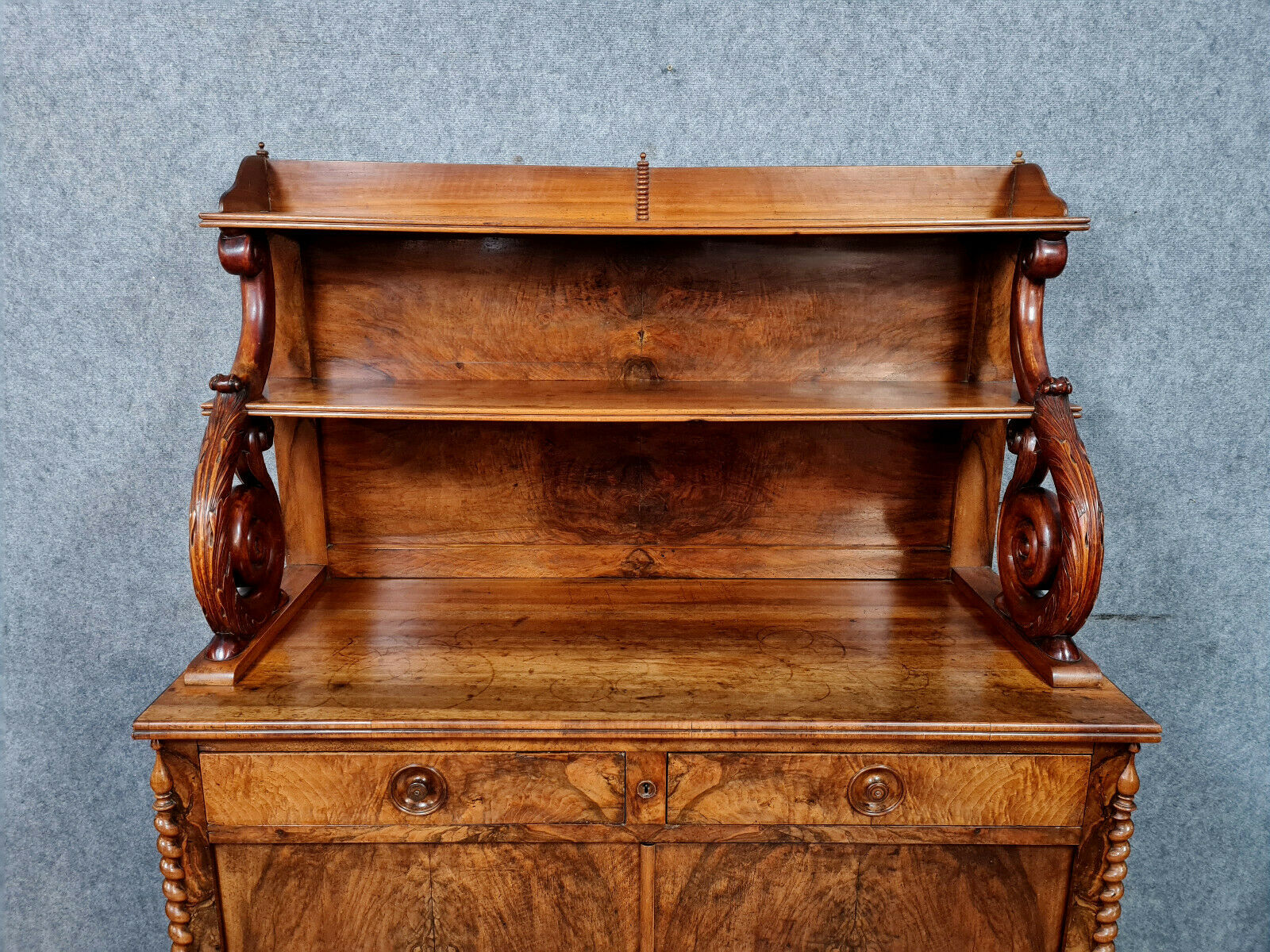 Vaisselier called Saint Hubert time Napoleon III in walnut bramble