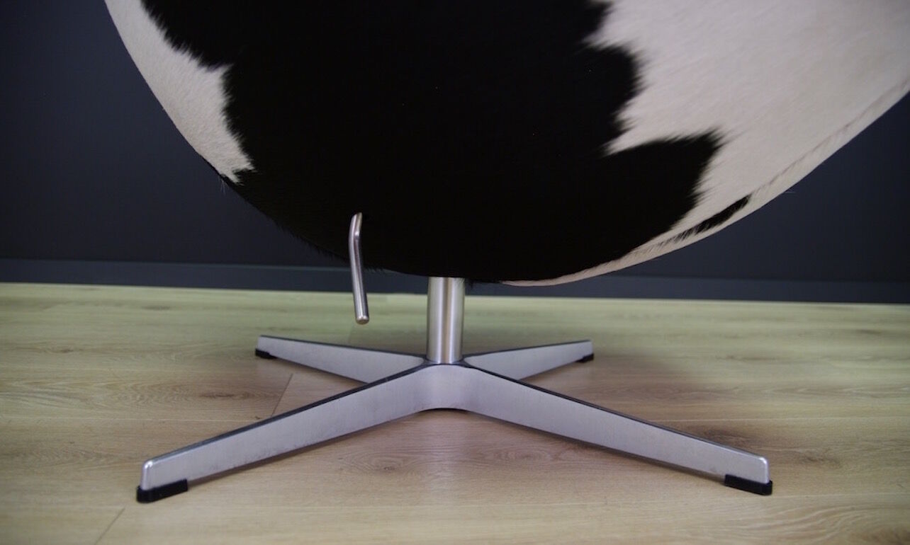 Egg Chair, Danish design, designer: Arne Jacobsen, manufacturer: Fritz Hans