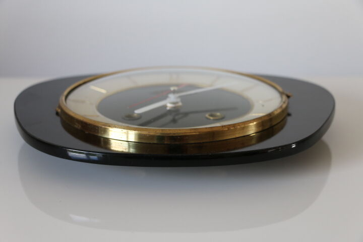 Rectangular clock Lutétia formica black