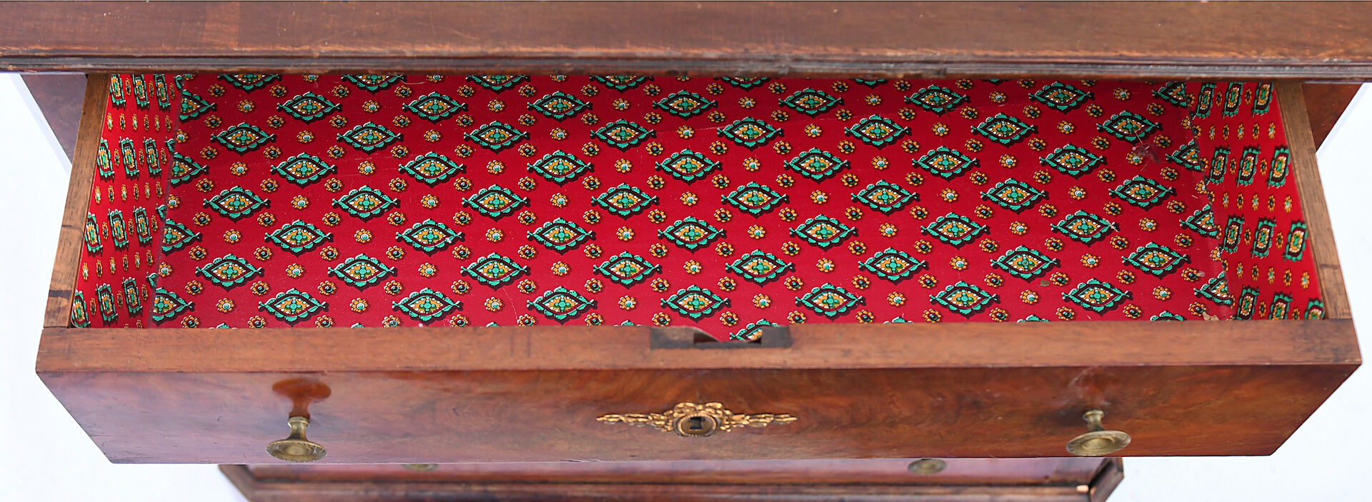 Mahogany chest of drawers