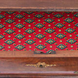 Mahogany chest of drawers