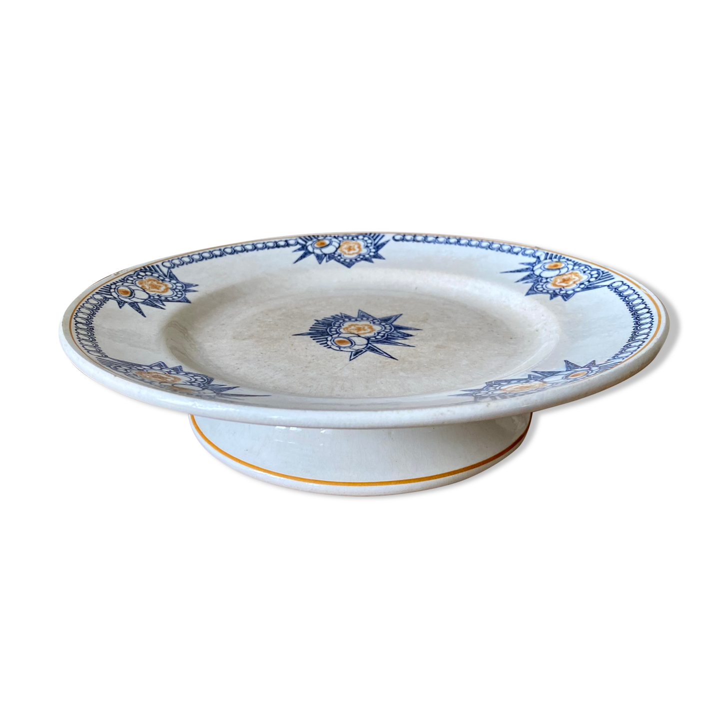 Ceramic standing dish from Saint Amand