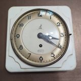 Old Jaz wall clock Mechanical watchmaking Bakelite Glass