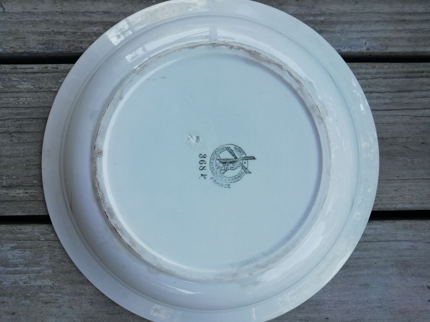 Trio of hollow dishes blue tones