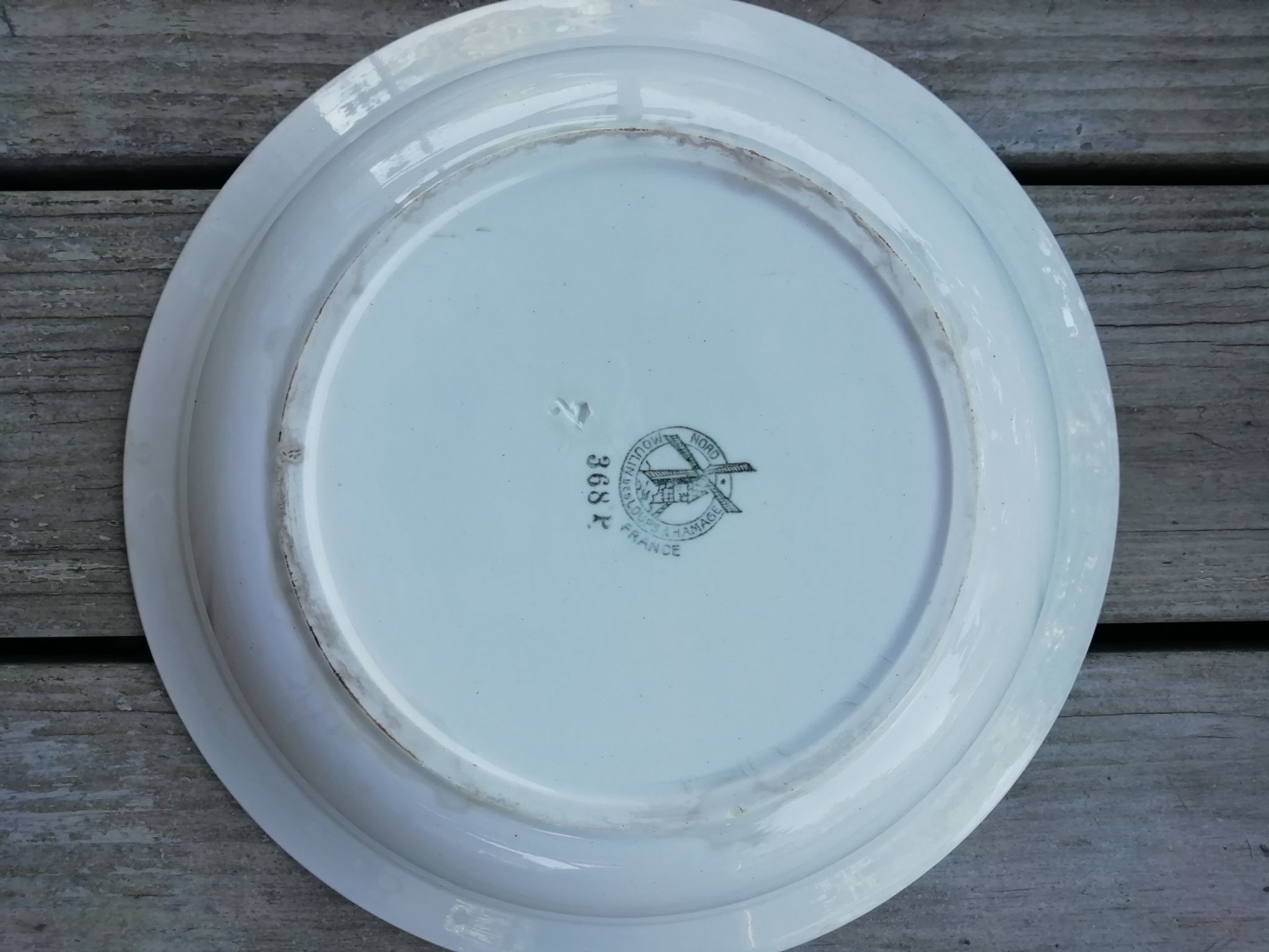 Trio of hollow dishes blue tones