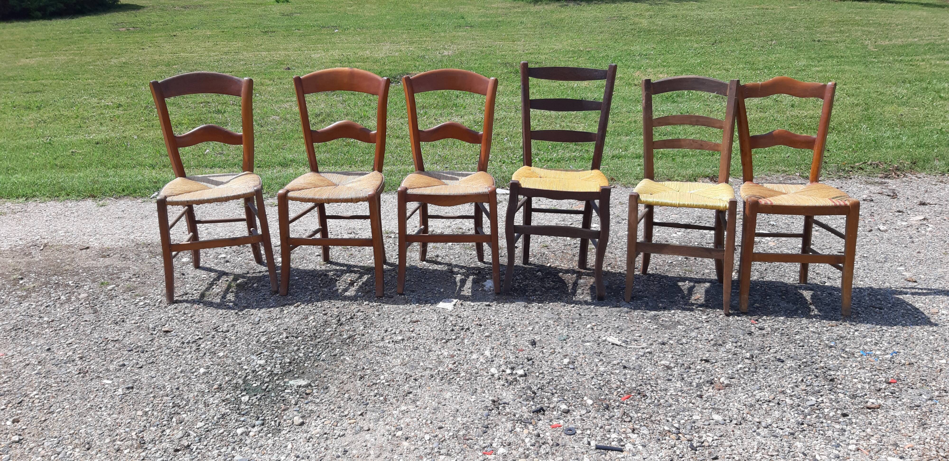 6 antique mulched chairs