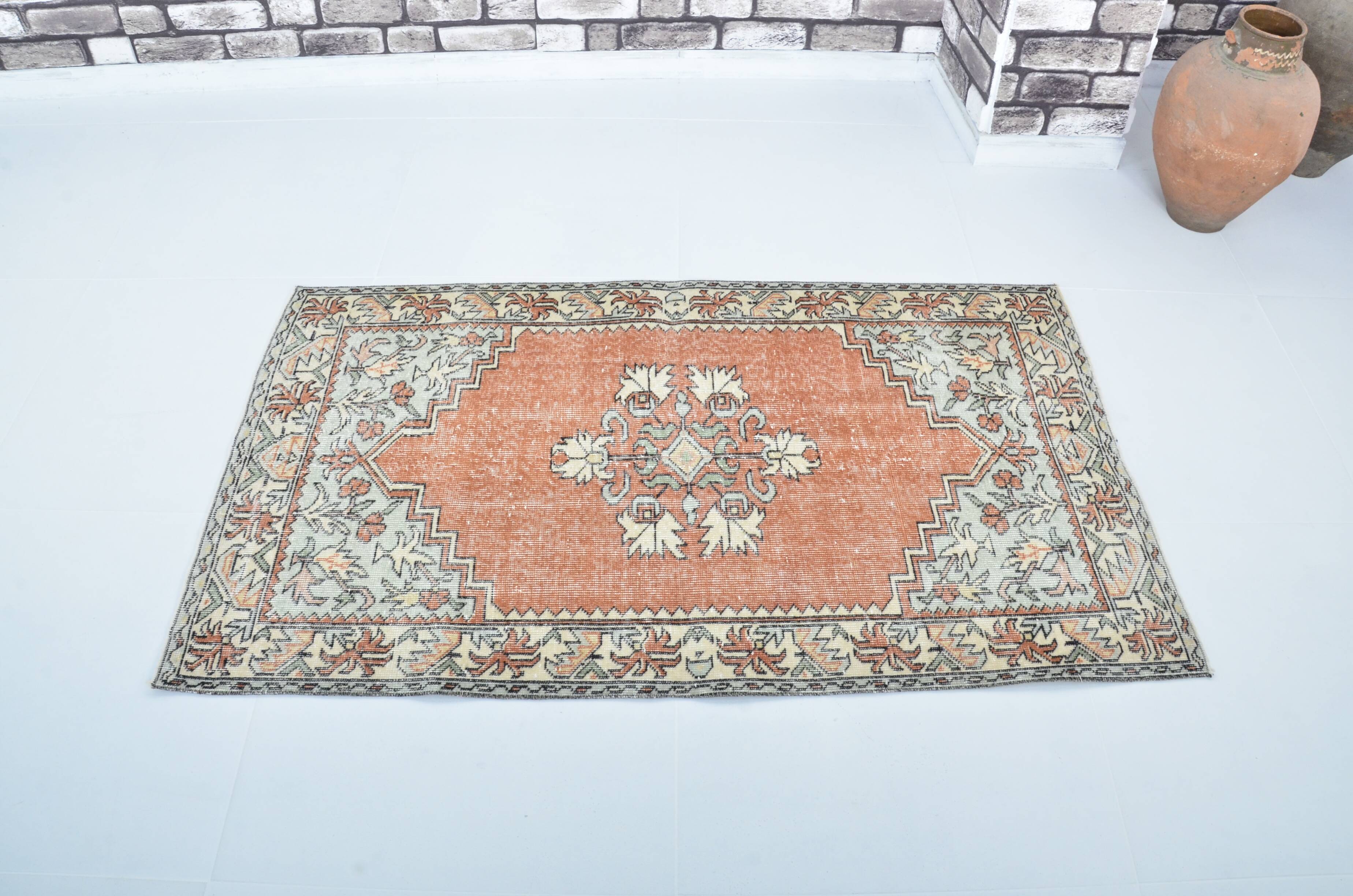 Tapis anatolien vintage Oushak sku 3142