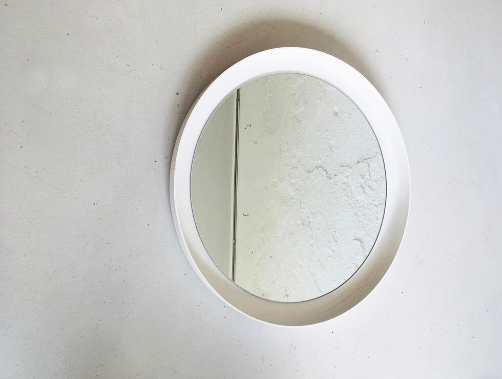 Miroir rond à cadre en plastique, années 1970