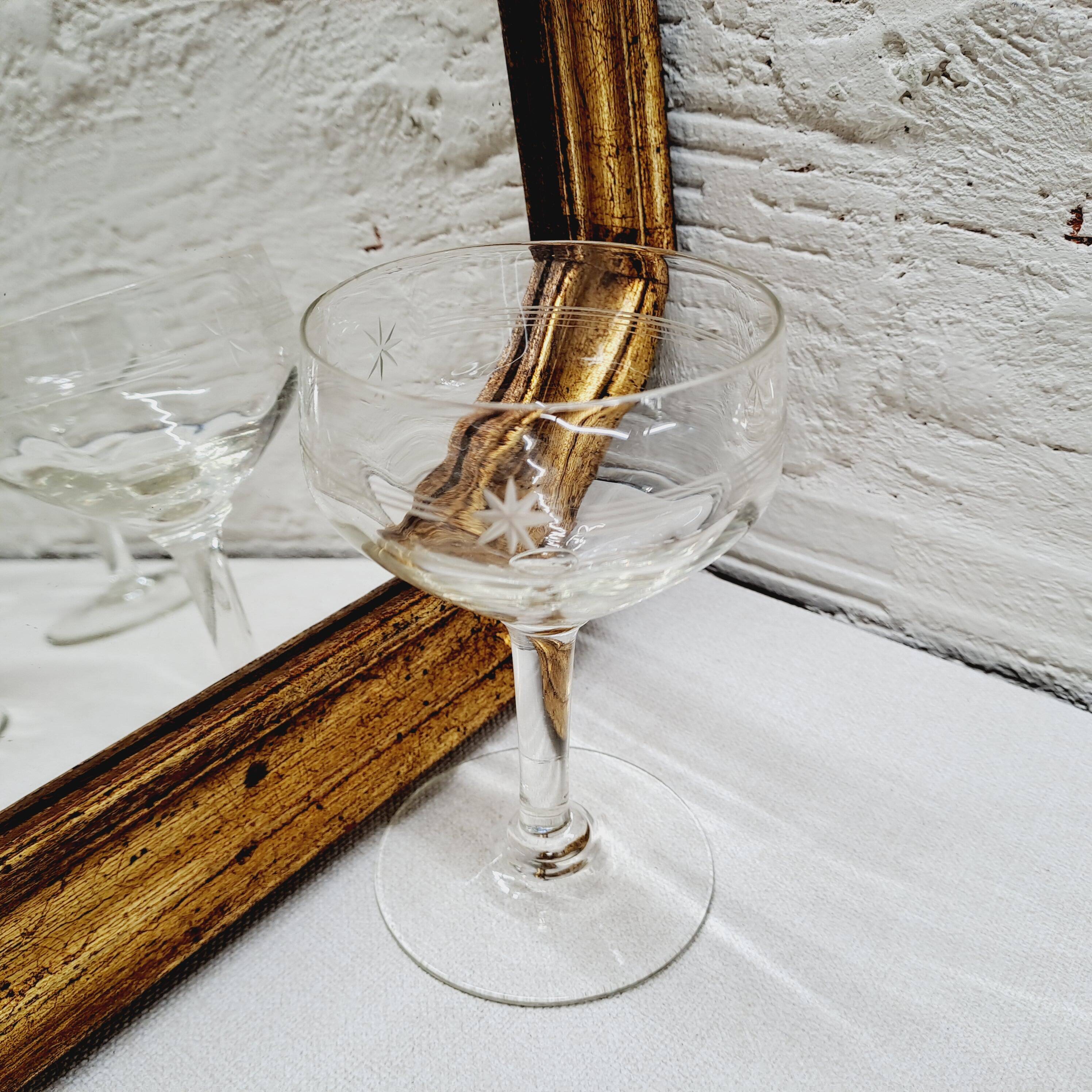 Set of 6 star wine glasses