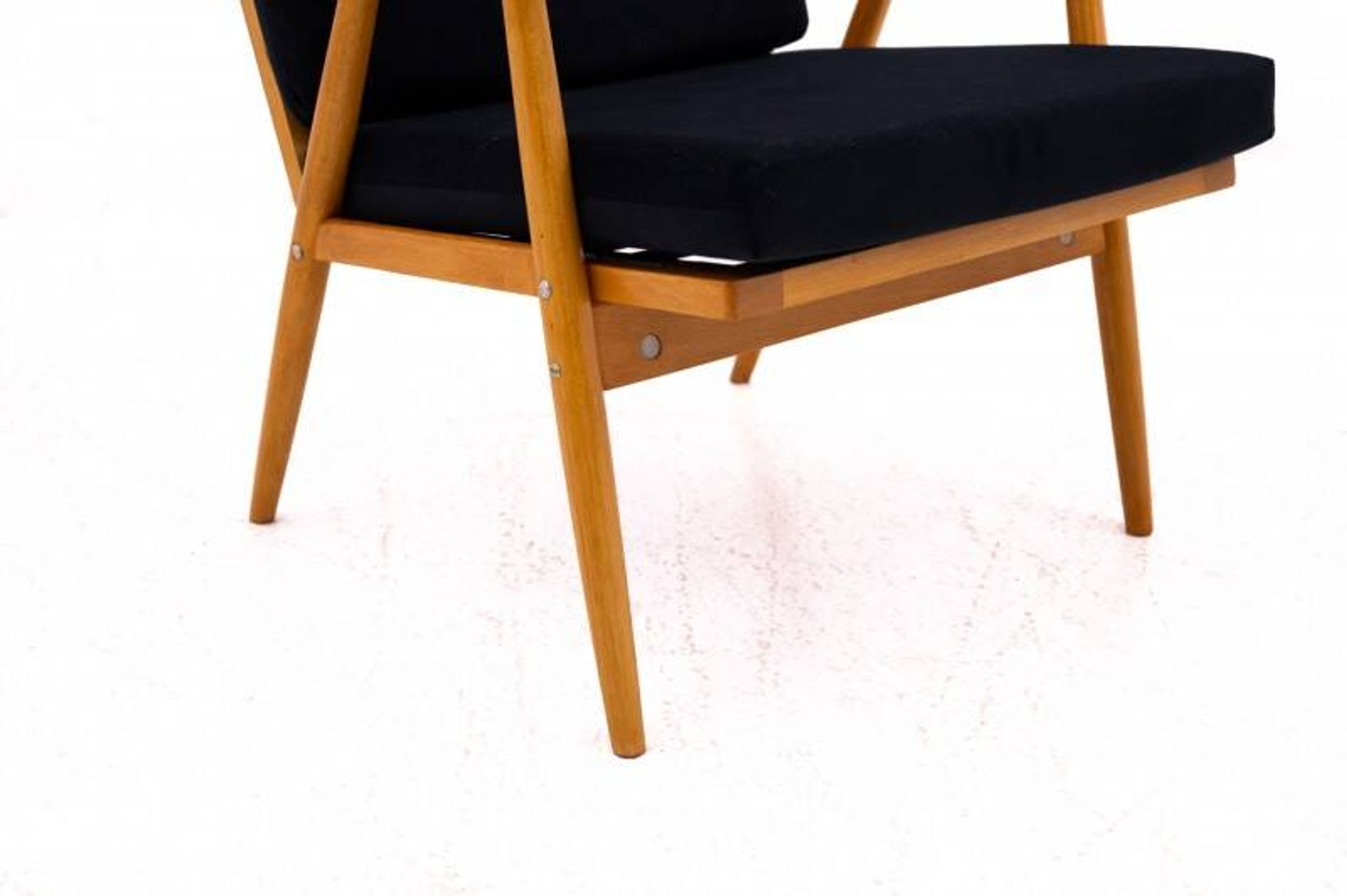 Pair of armchairs, Czechoslovakia, manufacturer TON, 1960s. After renovation.