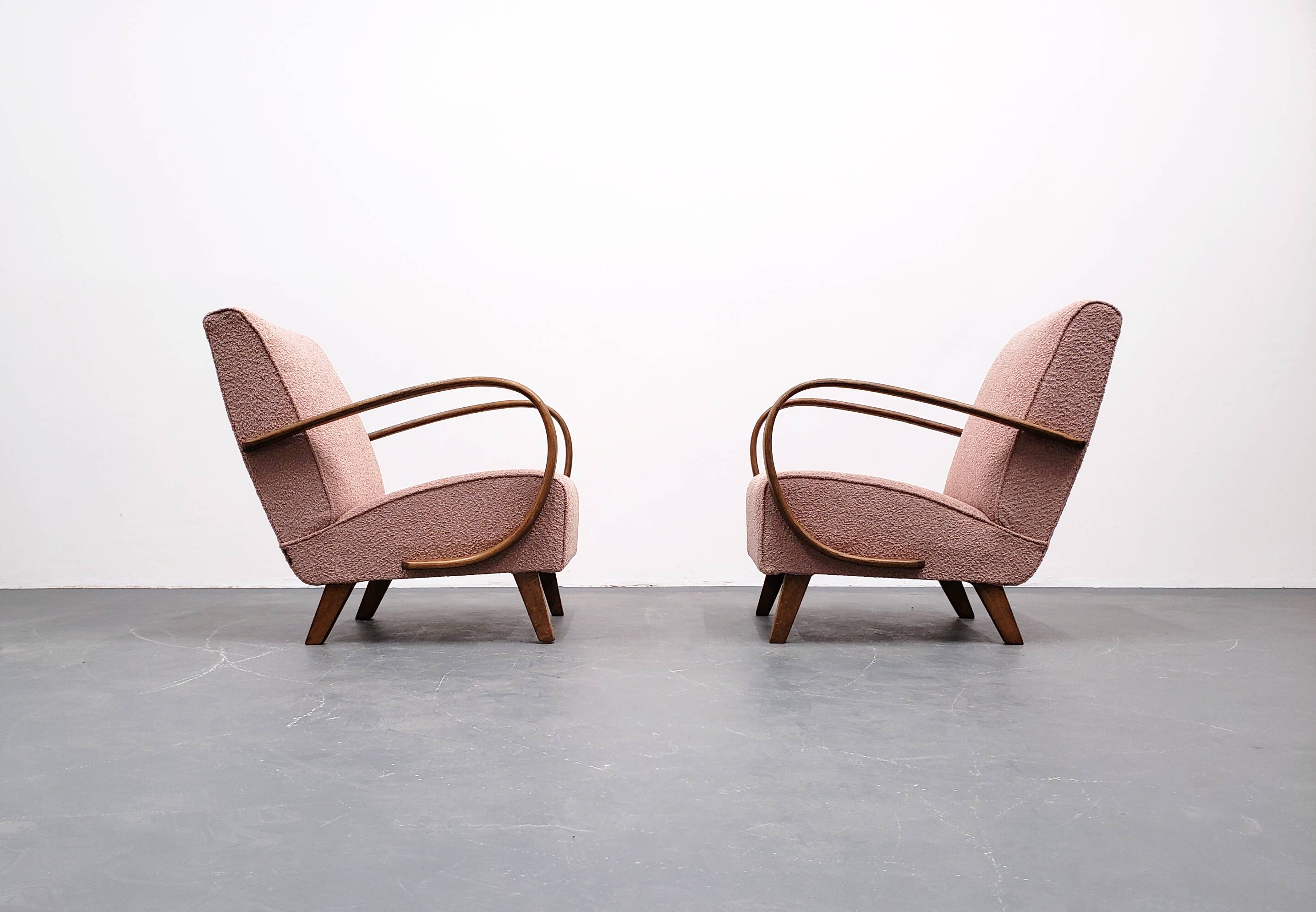 1930 Jindrich Halabala Bentwood Armchair in Pink Boucle