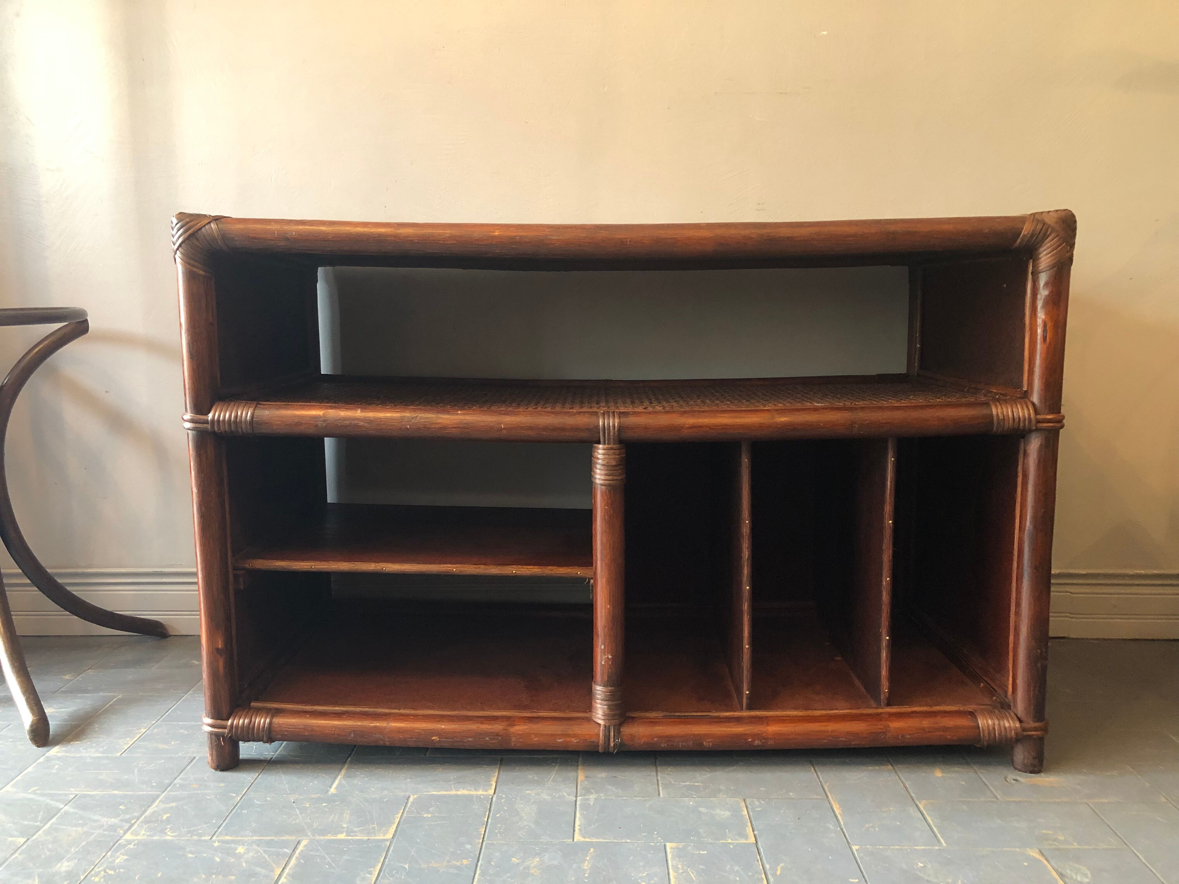TV stand, hifi and vintage vinyls