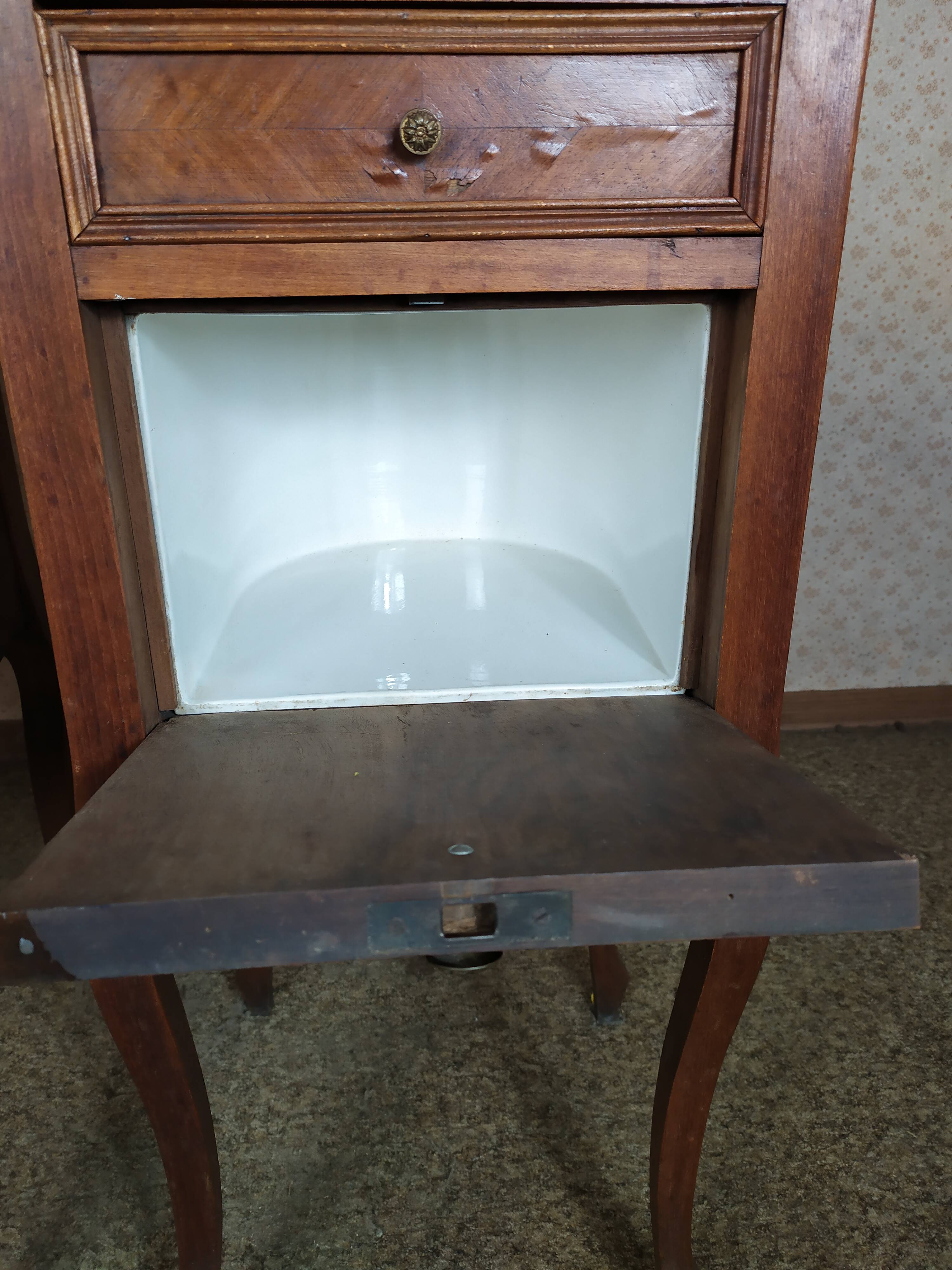 Set of 2 bedside tables Louis XV style