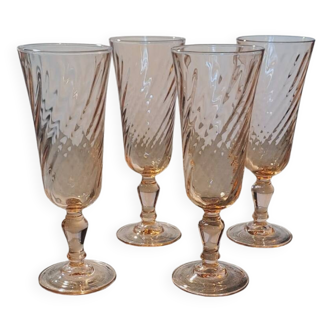 4 champagne flutes