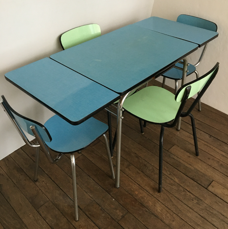 Vintage table in pool blue formica