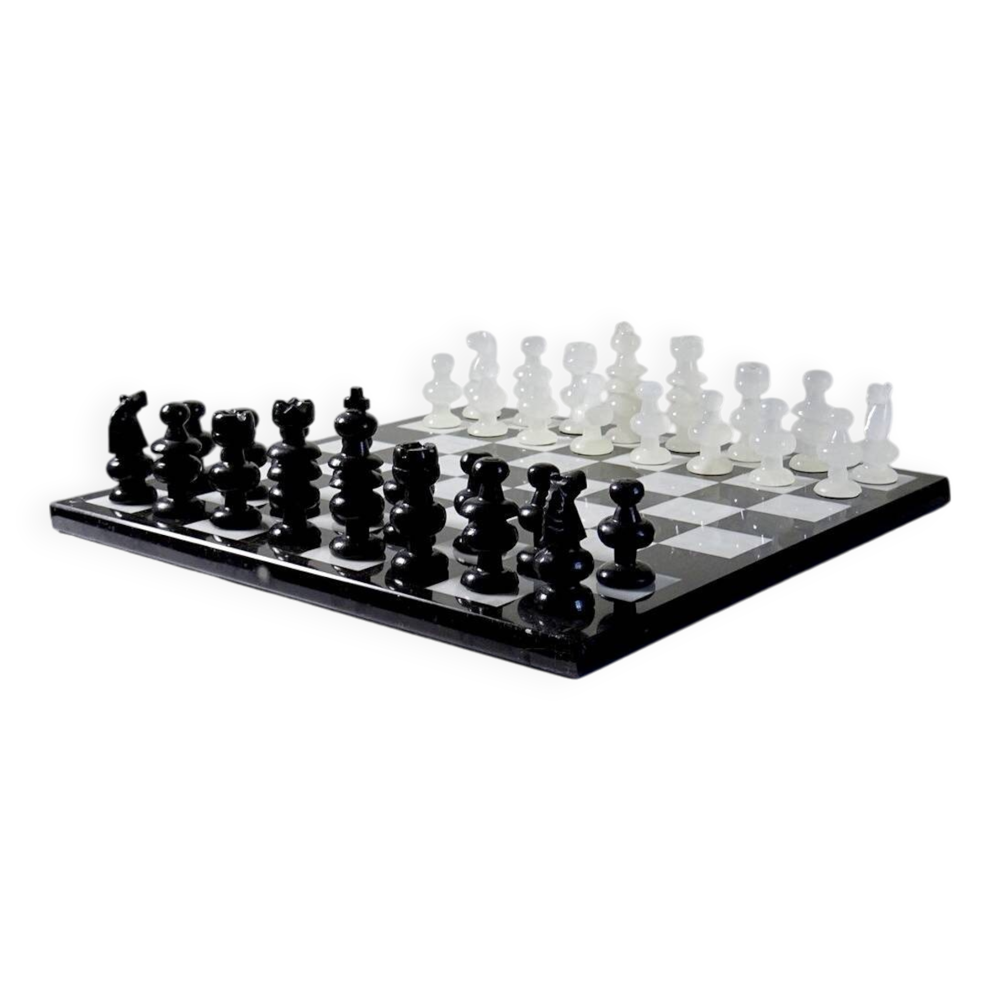 Large vintage chess set from the 70s, white and black marble, Italian craftsmanship