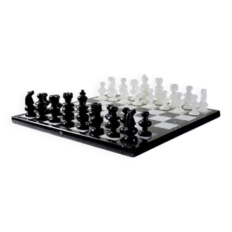 Grand jeux d'echecs vintage années 70 marbre blanc et noir artisanat Italie