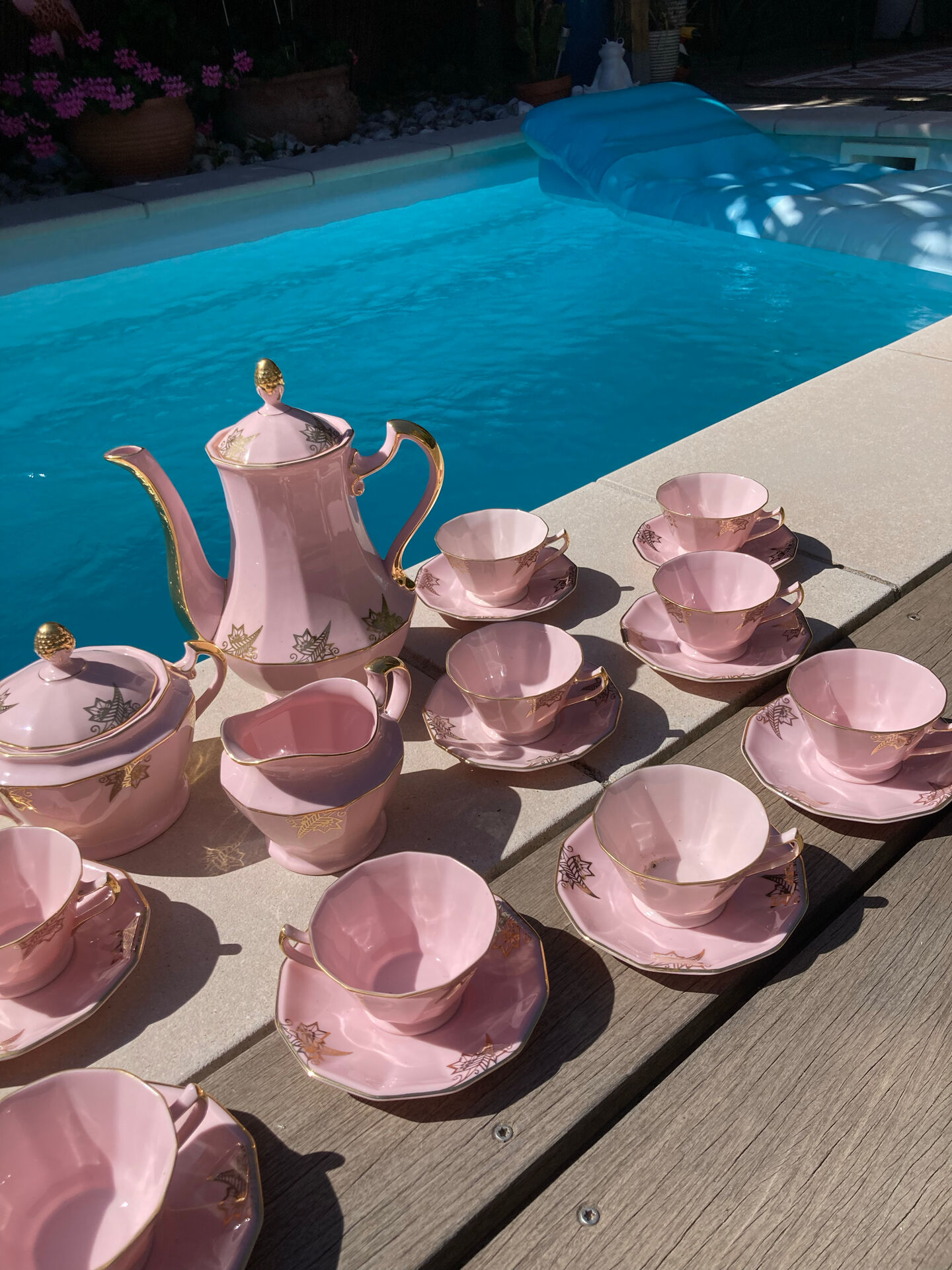 Magnificent service in art deco pastel pink porcelain.