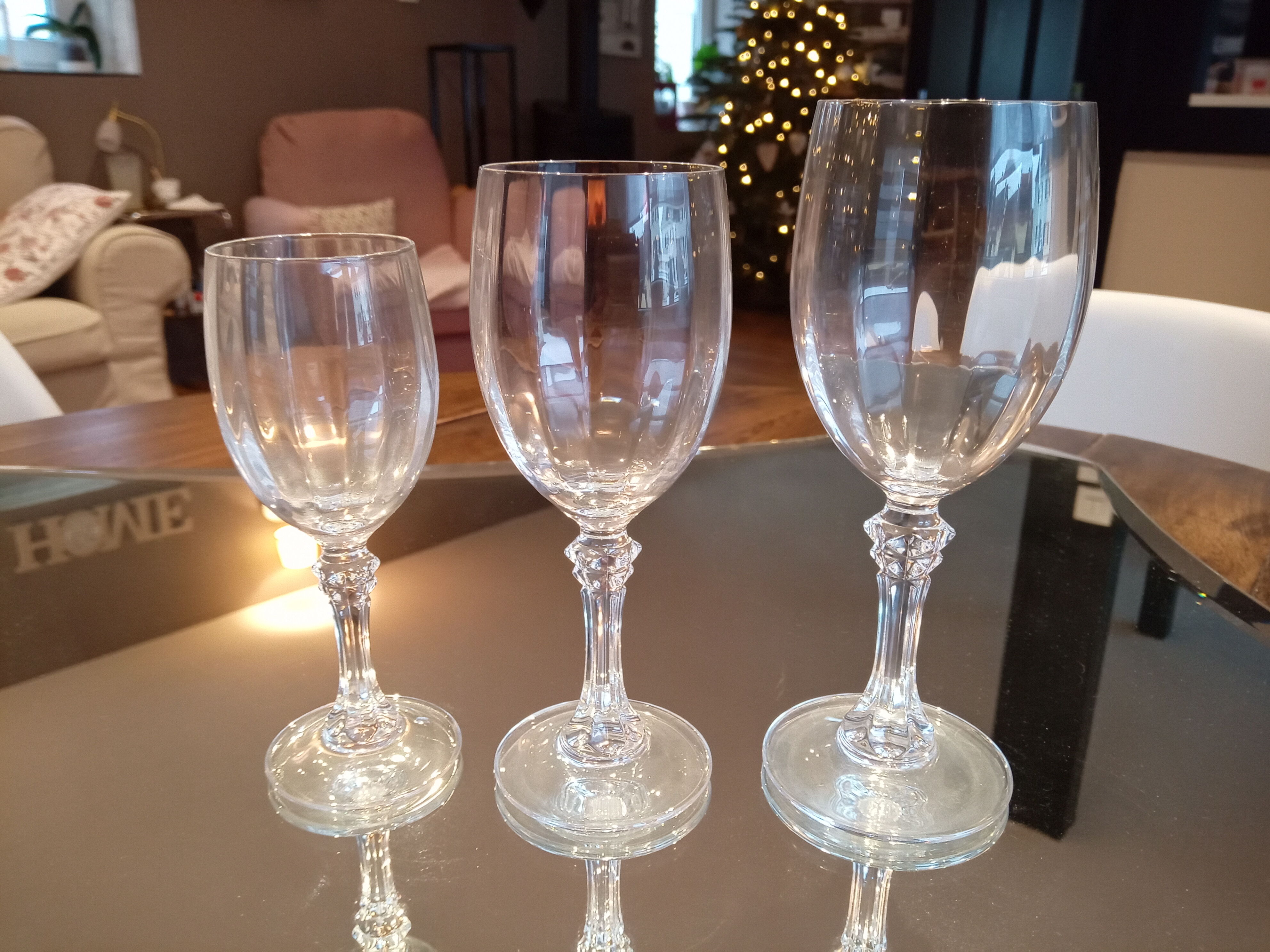 Set of 17 glasses in ancient crystal