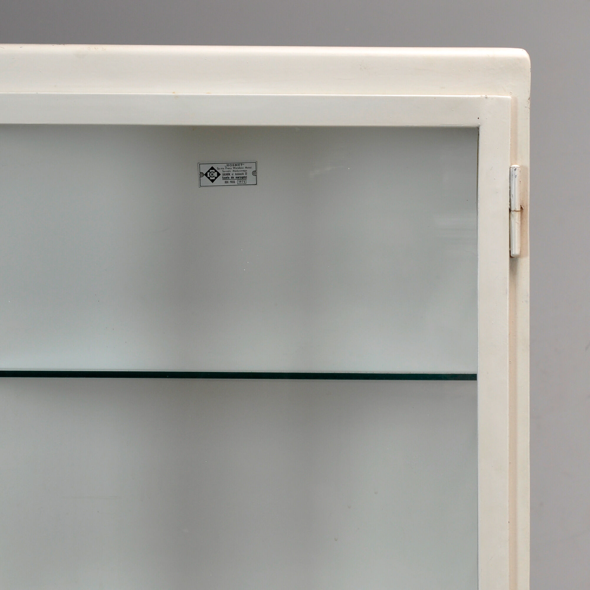 Cabinet médical vintage, années 1970