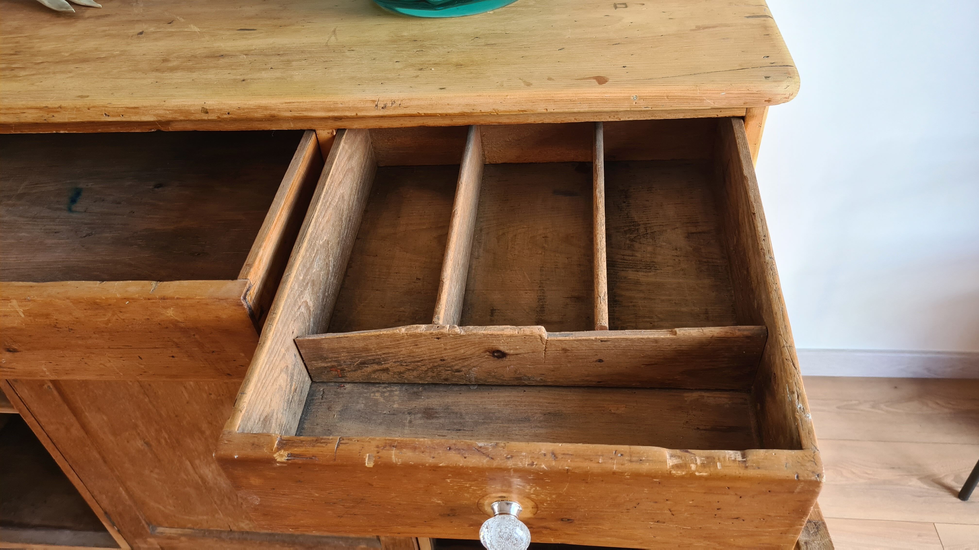 English buffet in pine of the nineteenth century