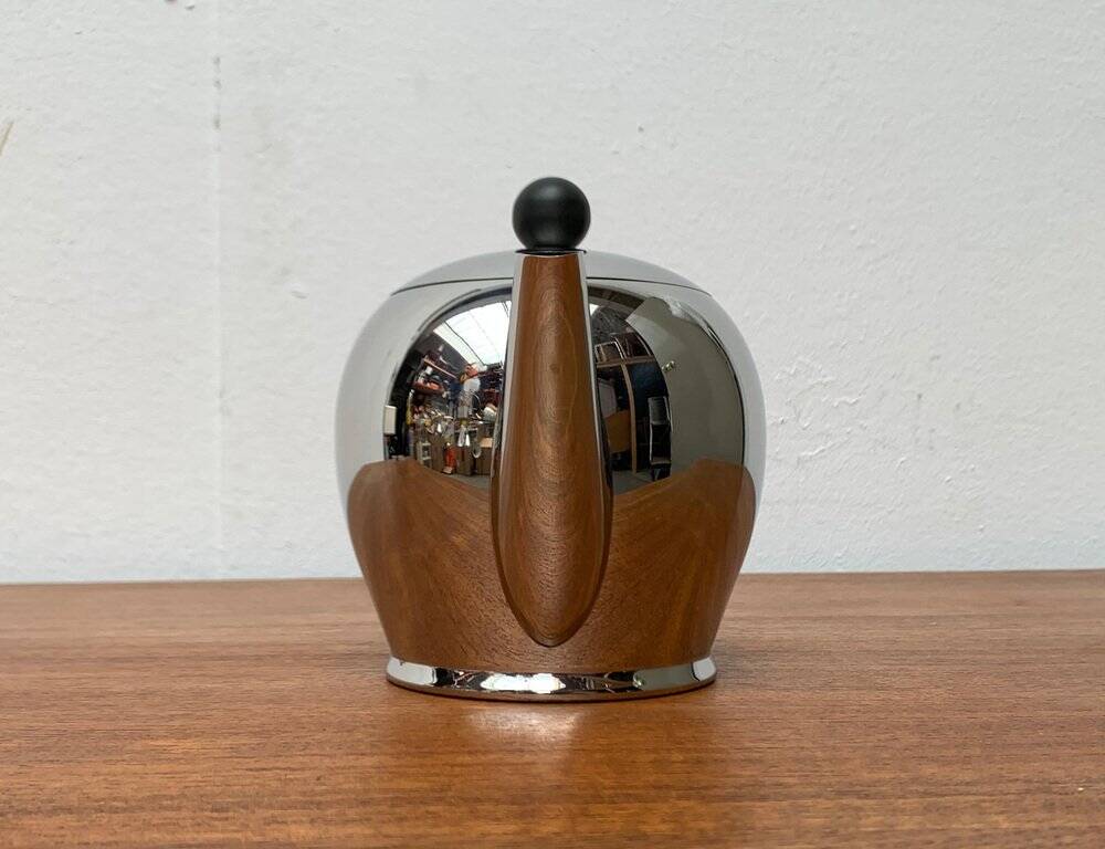 Postmodern Italian Bomb Teapot in Stainless Steel and Bakelite by Carlo Alessi for Alessi