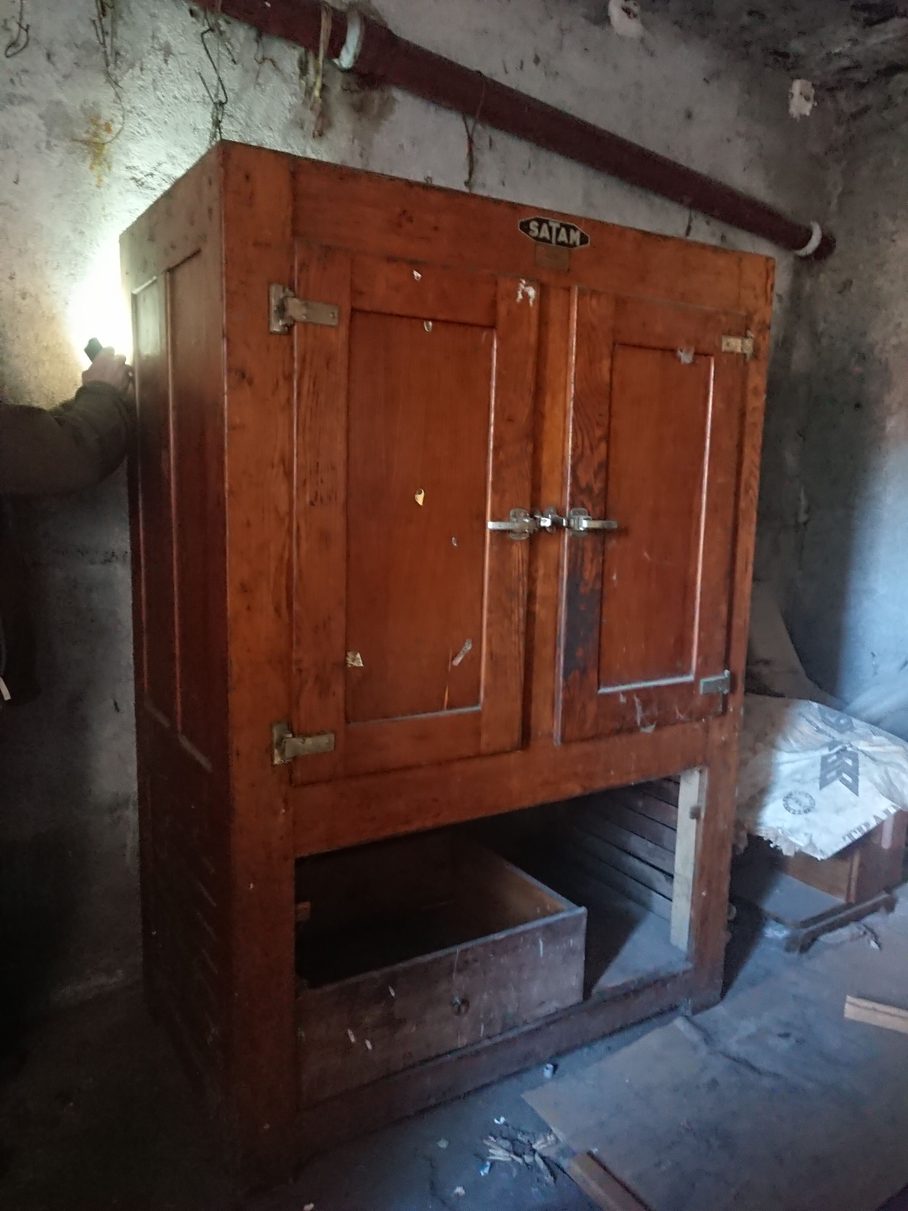 Butcher's refrigerator and ice cream parlor