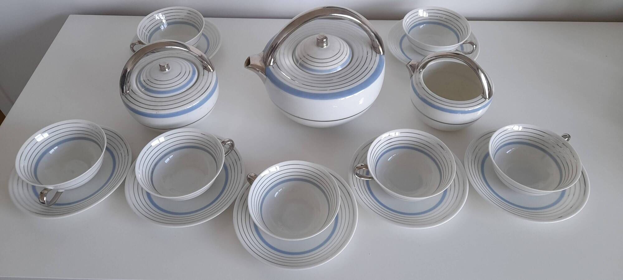 Art Deco tea and coffee service in Limoges porcelain Charles Arenfeld