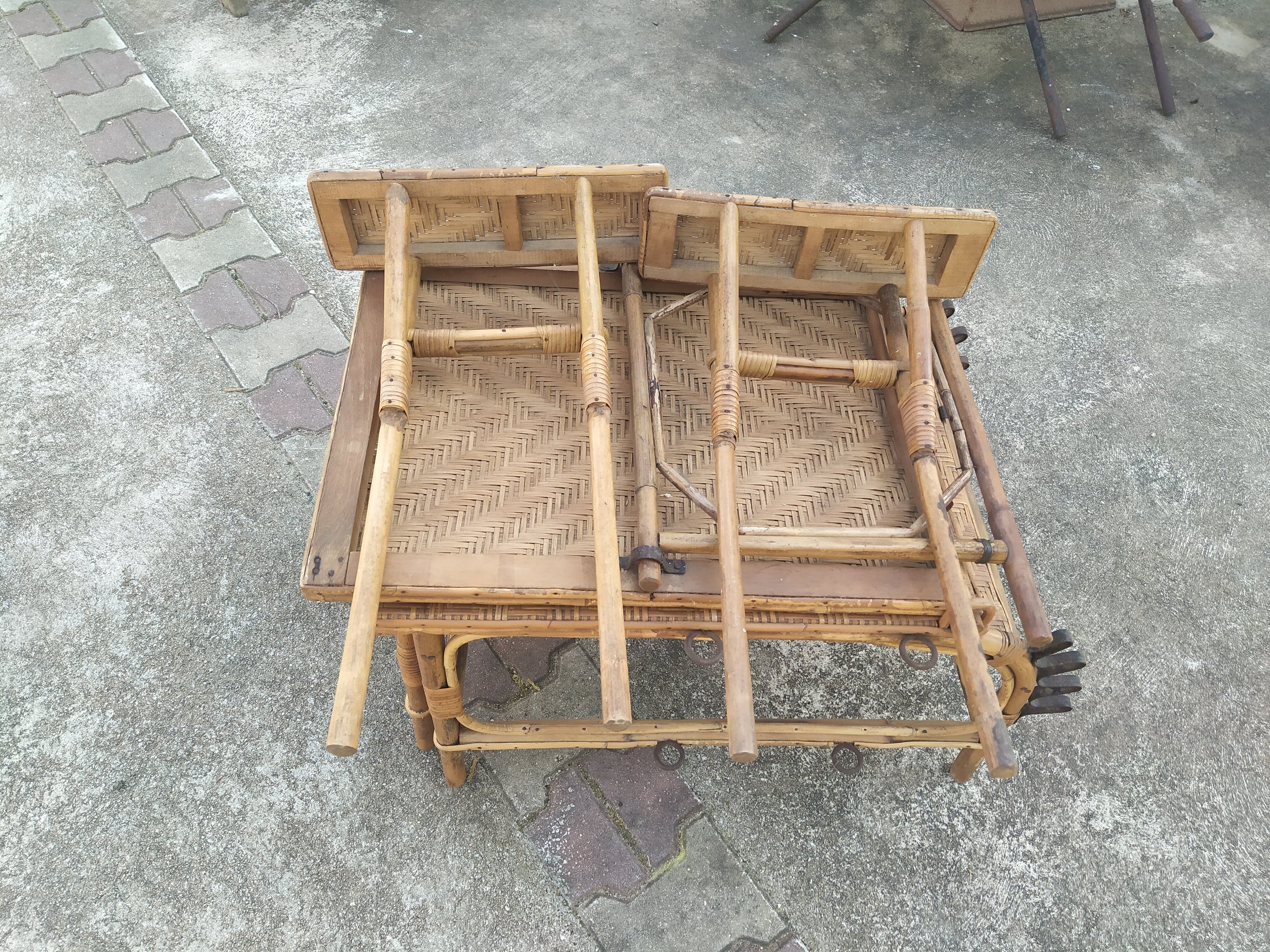 Former rattan and bamboo lounge chair in 1920