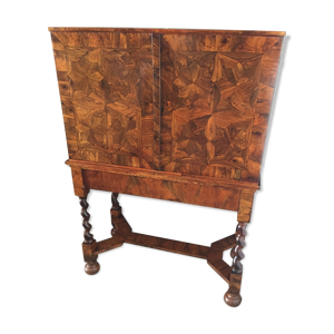 Cabinet louis xiii