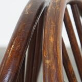 Set of 4 wooden vintage in English style Windsor slat chairs from the 70s.