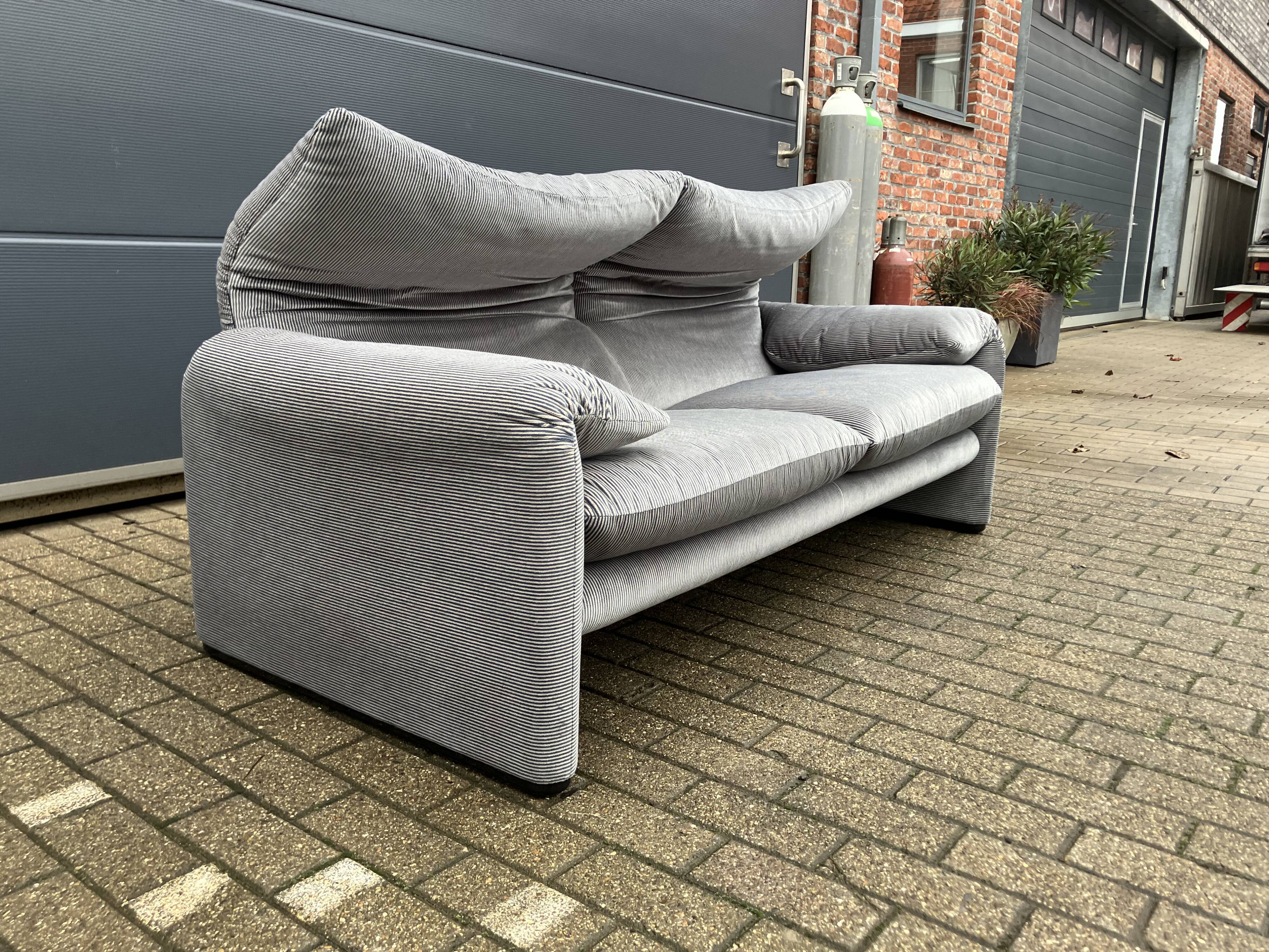 Originele Cassina Maralunga 2,5zit (190 cm) in NIEUWSTAAT!!