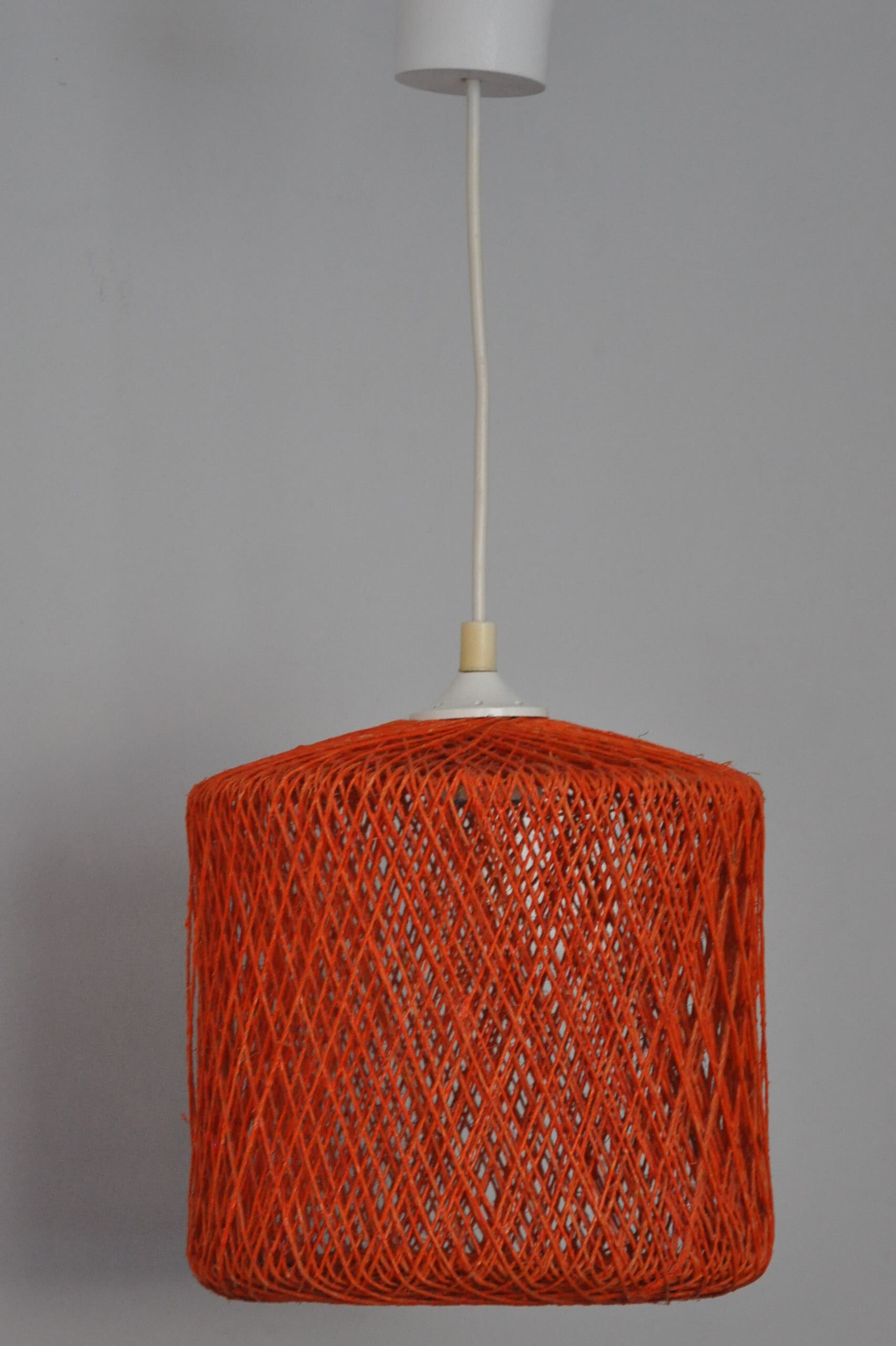 Hanging lamp in braided orange threads 50