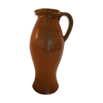 Pitcher vase in sandies