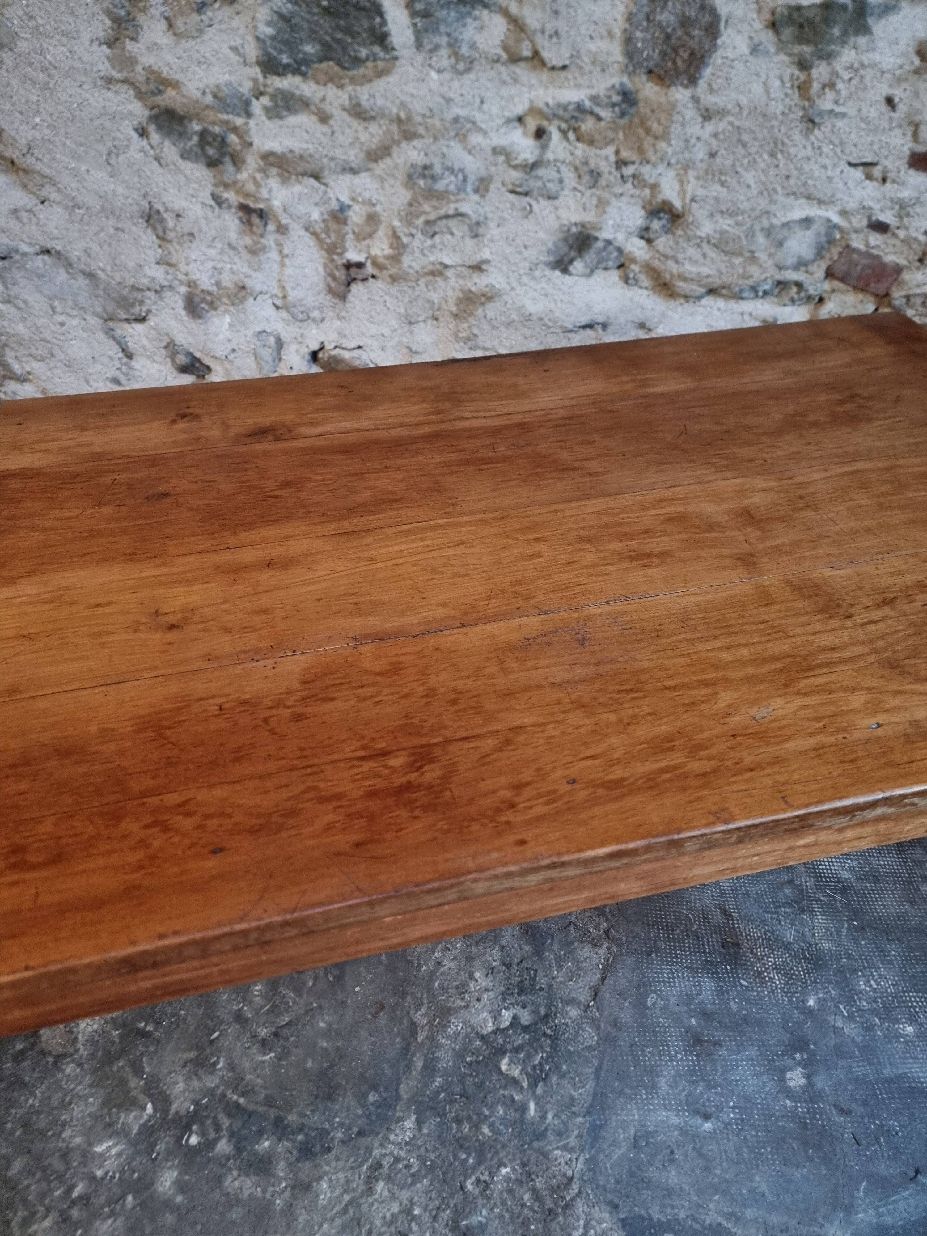 Antique dining table in French cherry wood 1900–1920 – Provincial farmhouse table