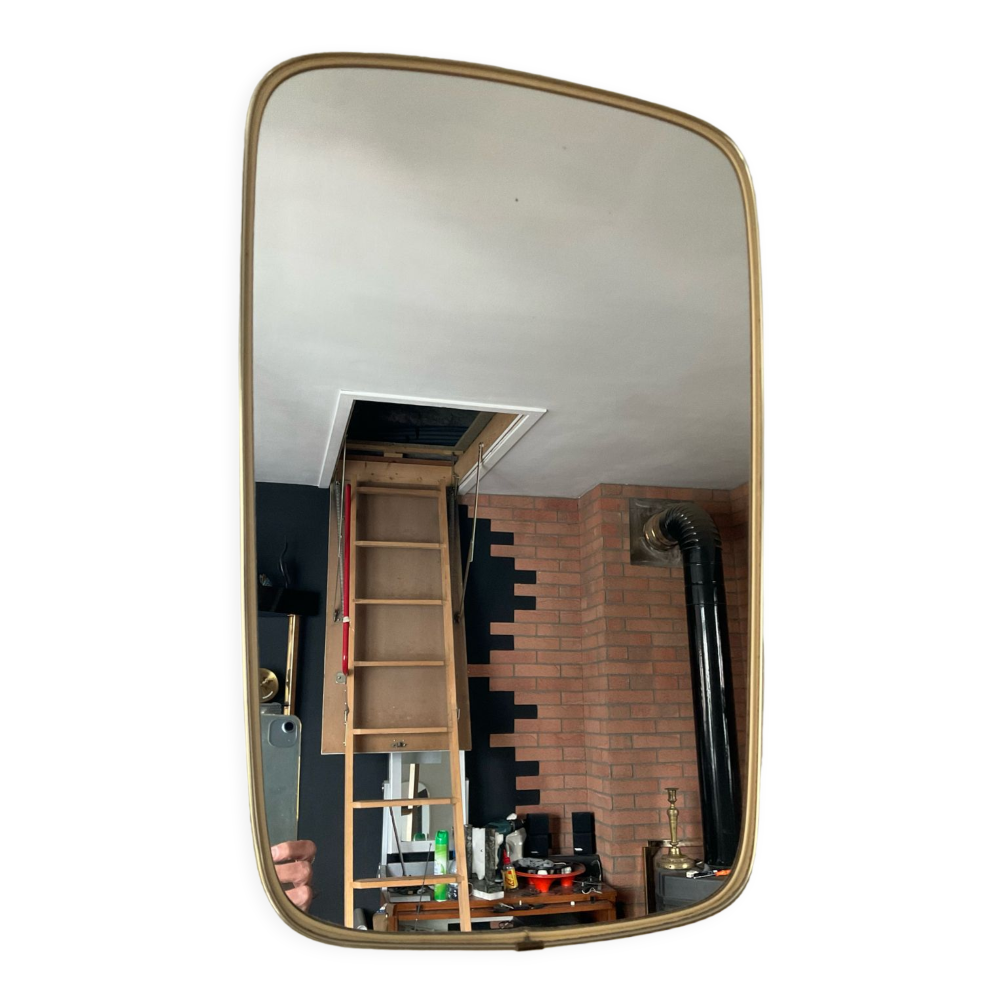 Asymmetrical free-form mirror from the 60s